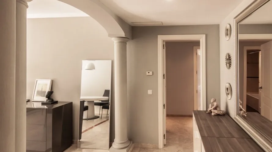 Apartamento de 3 dormitorios en Marbella, Spain No. 275 № 3