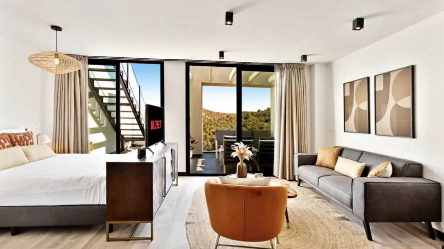 Apartamento de 4 dormitorios en Mijas Costa, Spain No. 361 № 16