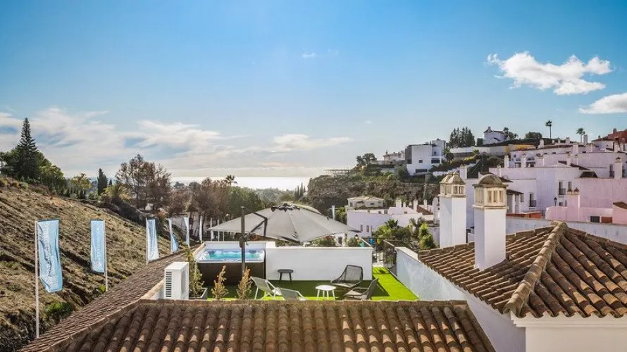 Apartamento de 2 dormitorios en Benahavís, Spain No. 319 № 7