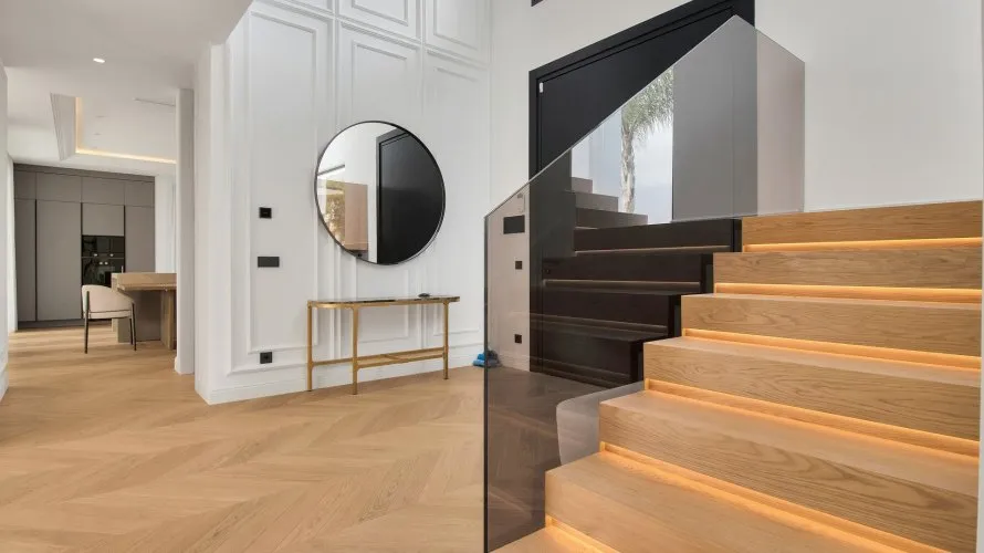 Villa de 6 dormitorios en Marbella, Spain No. 317 № 16