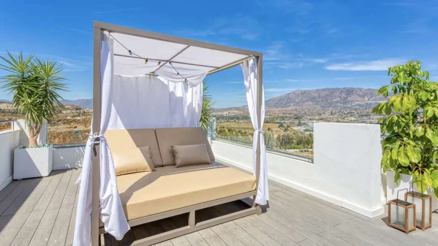 Apartamento de 4 dormitorios en Mijas Costa, Spain No. 361 № 20