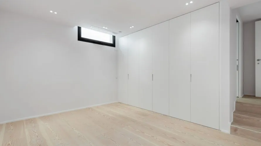 Villa de 4 dormitorios en Marbella, Spain No. 148 № 8