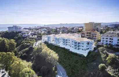 Apartamento de 3 dormitorios en Fuengirola, Spain No. 243