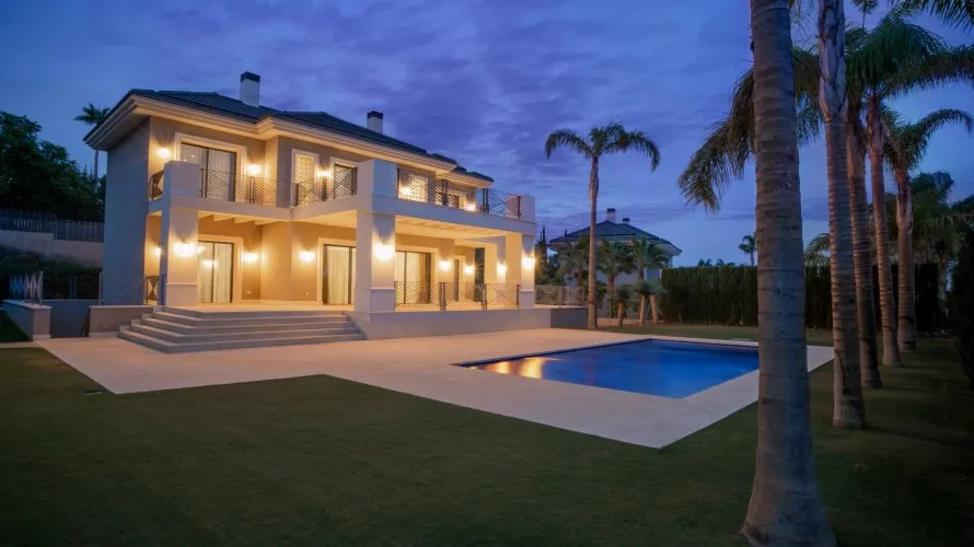 Villa de 6 dormitorios en Marbella, Spain No. 411 № 20