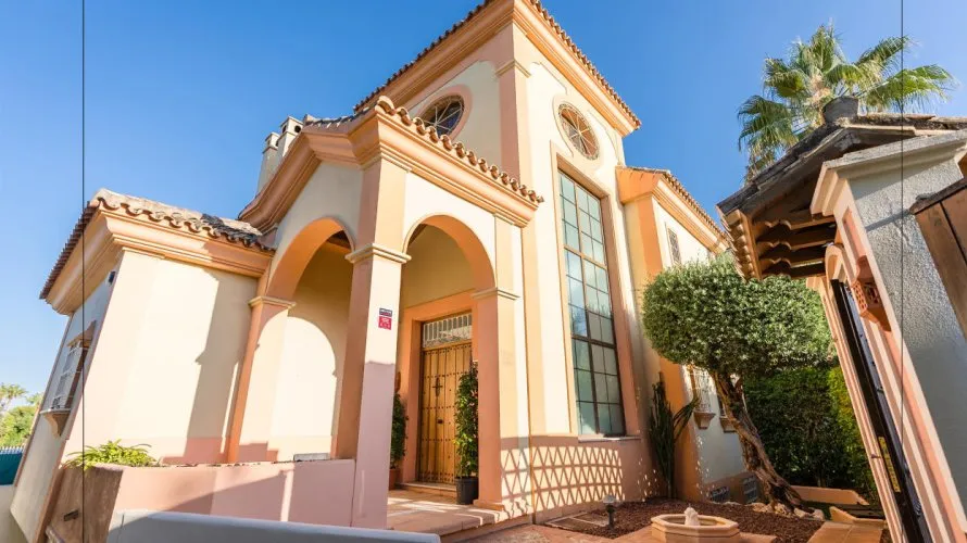 Villa de 4 dormitorios en Marbella, Spain No. 191 № 5