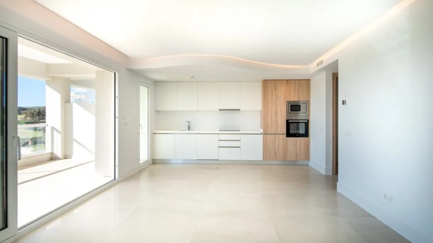 Apartamento de 3 dormitorios en Sotogrande, Spain No. 181 № 6