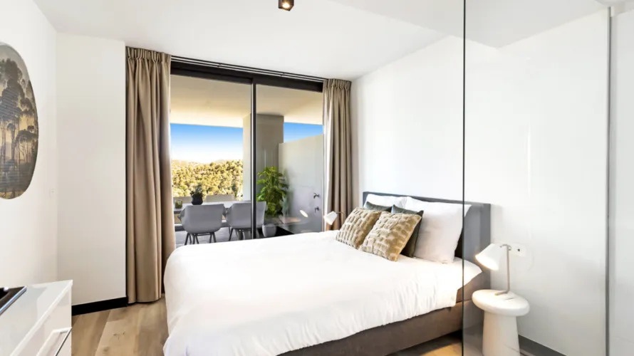 Apartamento de 4 dormitorios en Mijas Costa, Spain No. 361 № 5