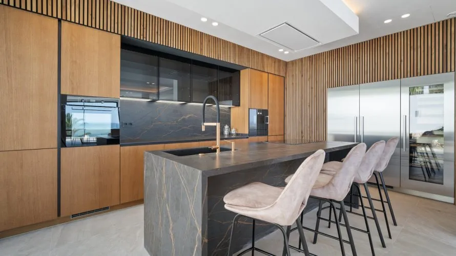 Villa de 4 dormitorios en Río Real, Spain No. 167 № 10