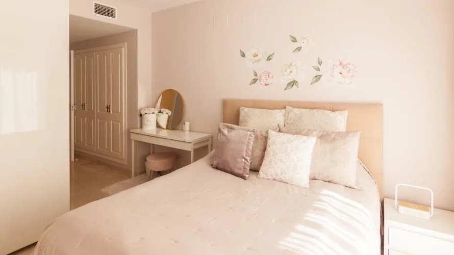 Apartamento de 3 dormitorios en Marbella, Spain No. 275 № 17