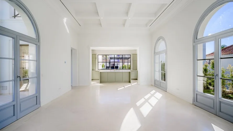 Villa de 4 dormitorios en Nueva Andalucía, Spain No. 276 № 4