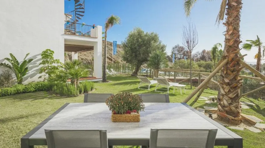 Apartamento de 2 dormitorios en Benahavís, Spain No. 319 № 20