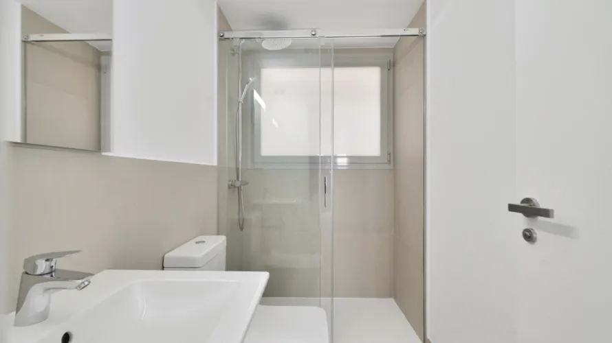 Apartamento de 3 dormitorios en Benalmádena, Spain No. 418 № 20