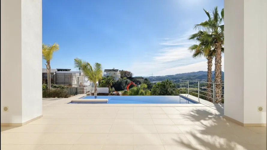 Villa de 4 dormitorios en Benahavís, Spain No. 403 № 8