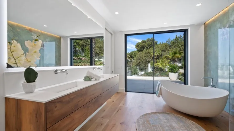 Villa de 4 dormitorios en Río Real, Spain No. 167 № 23