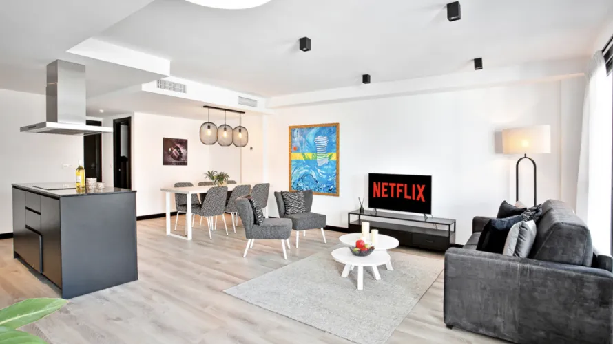 Apartamento de 4 dormitorios en Mijas Costa, Spain No. 361 № 8