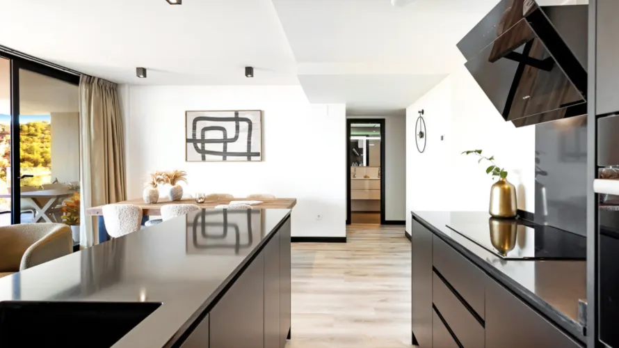 Apartamento de 4 dormitorios en Mijas Costa, Spain No. 361 № 19