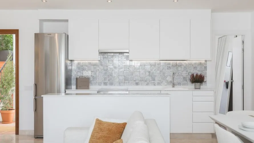 Apartamento de 2 dormitorios en Benahavís, Spain No. 319 № 2