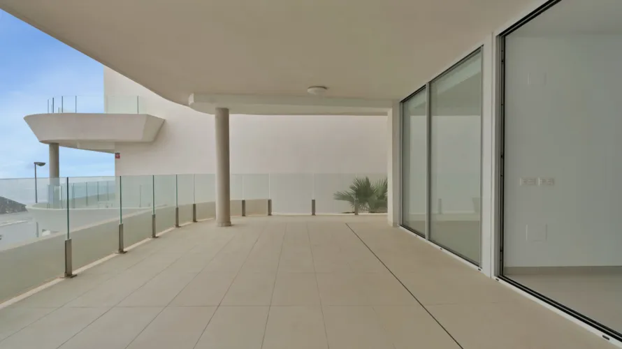 Apartamento de 3 dormitorios en Benalmádena, Spain No. 418 № 9