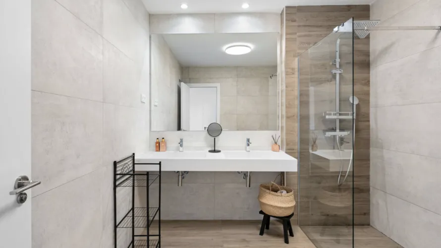 Apartamento de 3 dormitorios en Marbella, Spain No. 408 № 5