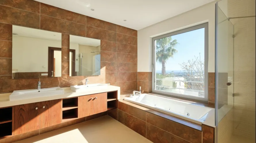 Villa de 4 dormitorios en Benahavís, Spain No. 403