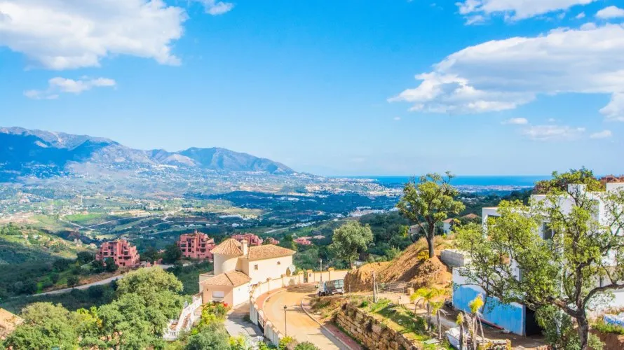 Villa de 4 dormitorios en Marbella, Spain No. 245 № 8