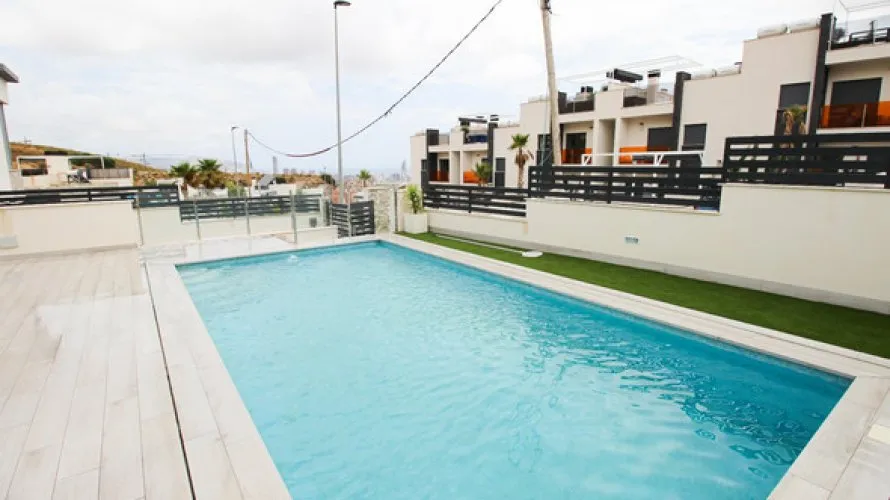 Villa de 4 dormitorios en Benidorm, Spain No. 62 № 2