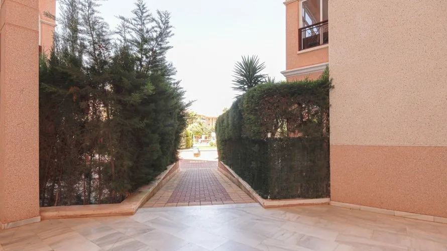 Apartamento de 1 dormitorio en Alicante, Spain No. 1322 № 19