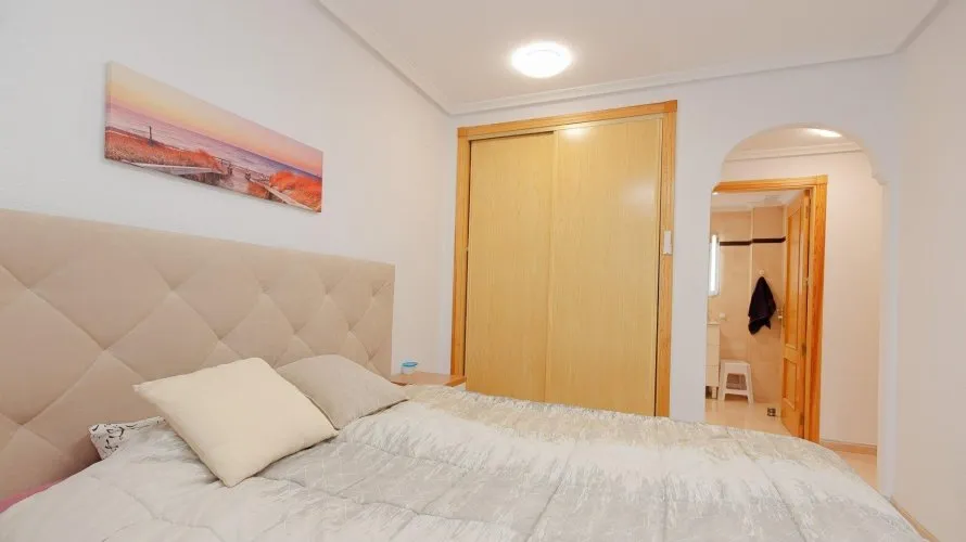 Apartamento de 1 dormitorio en Alicante, Spain No. 1322 № 13