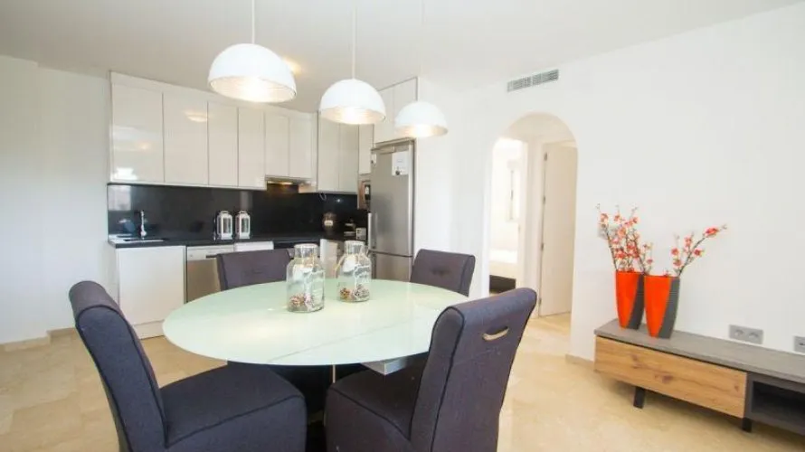 Apartamento de 2 dormitorios en Campoamor, España No. 663 № 2