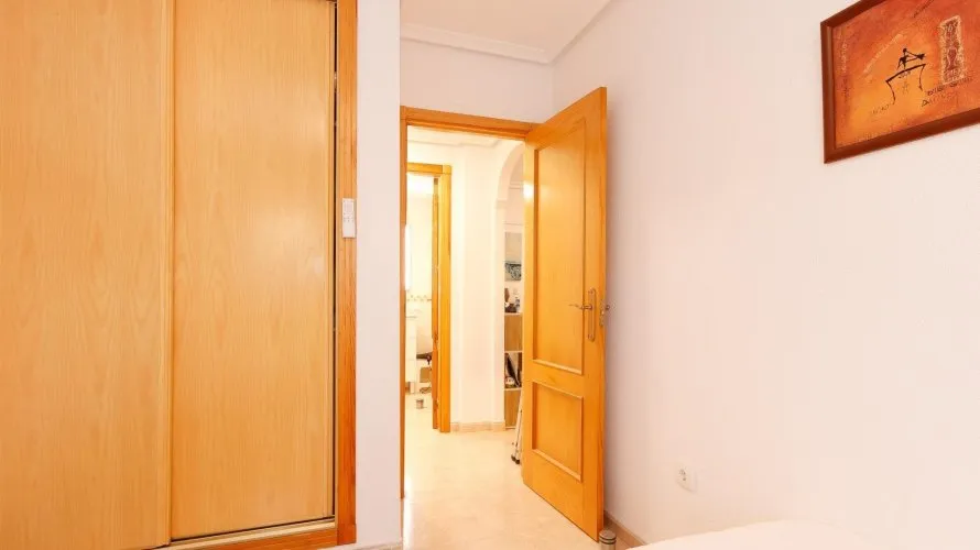 Apartamento de 1 dormitorio en Alicante, Spain No. 1322 № 11