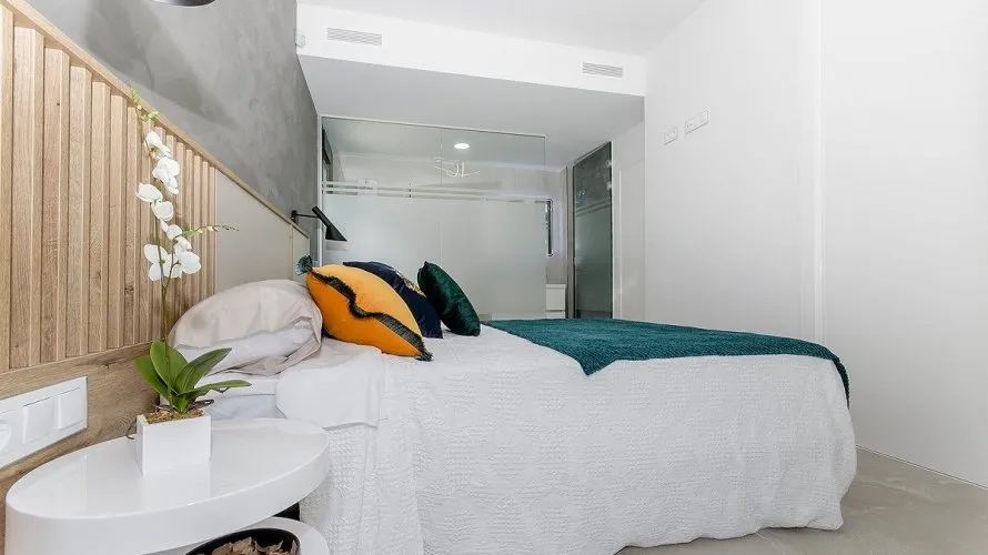 Bungalow de 3 dormitorios en San Miguel de Salinas, España No. 723 № 11