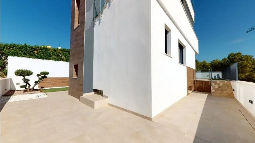 Villa de 3 dormitorios en La Nucia, España No. 747 № 3