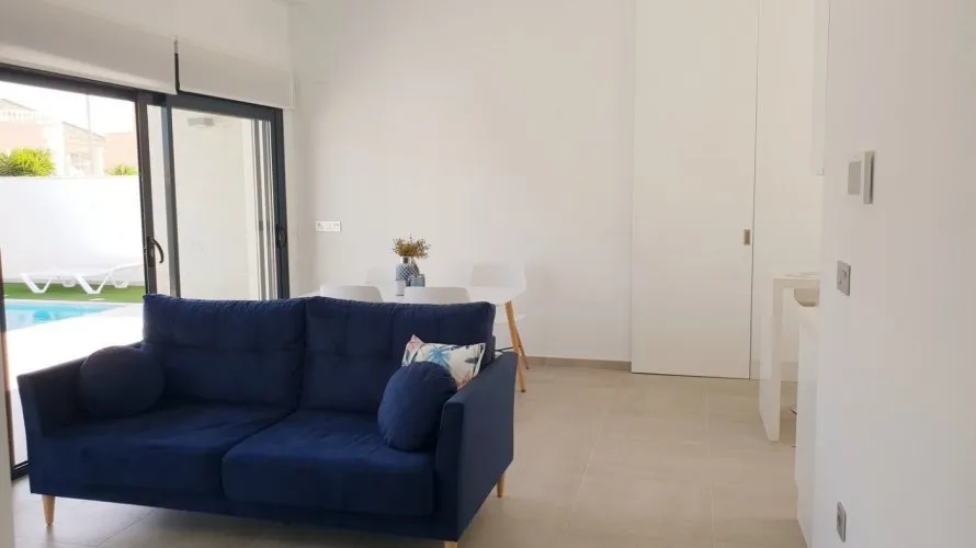 Villa de 3 dormitorios en Pinar De Campoverde, España No. 744 № 25