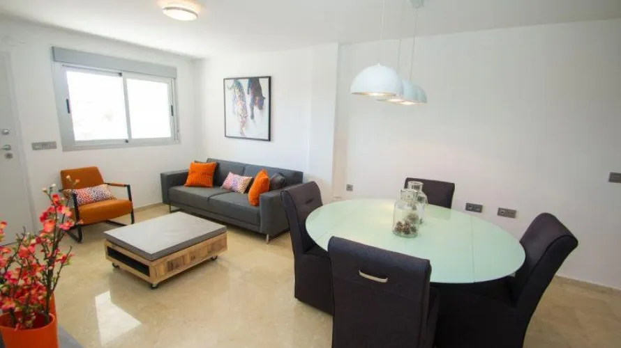 Apartamento de 2 dormitorios en Campoamor, España No. 663 № 17