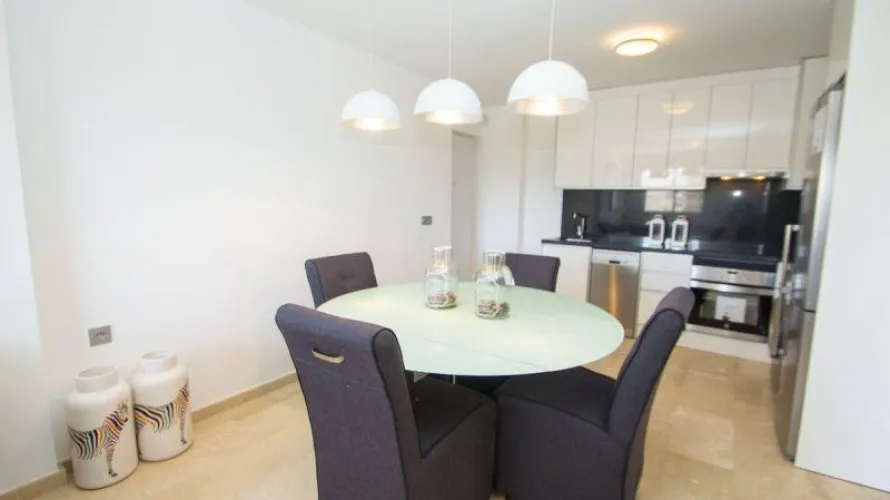 Apartamento de 2 dormitorios en Campoamor, España No. 663 № 3
