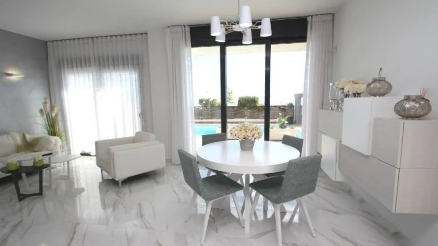 Villa de 3 dormitorios en San Miguel de Salinas, España No. 748 № 15