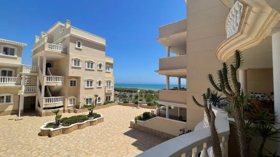 Apartamento de 78m² en Guardamar del Segura, Spain No. 1321 № 2
