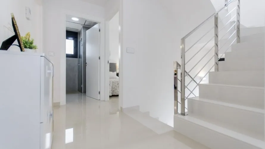 Villa de 4 dormitorios en San Miguel de Salinas, España No. 749 № 6