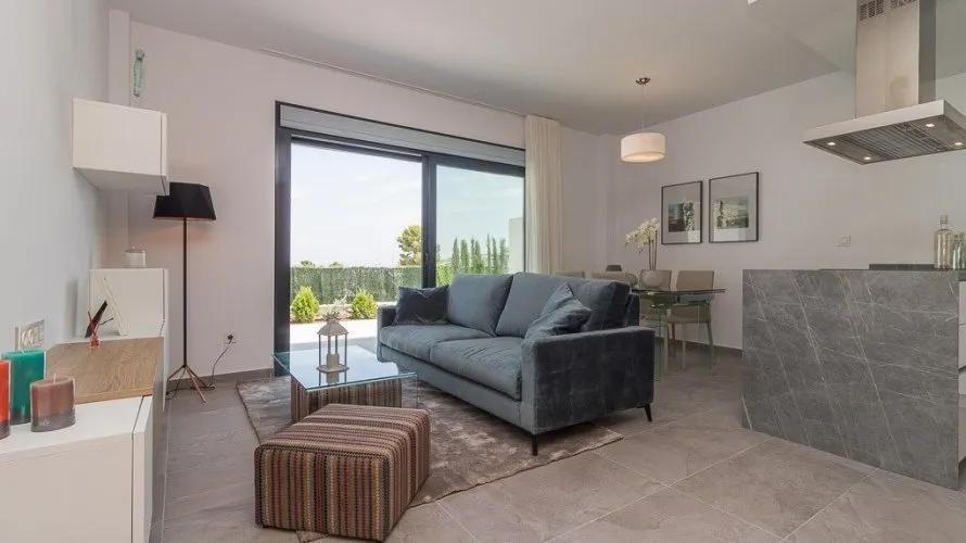 Bungalow de 2 dormitorios en Los Balcones, España No. 759 № 12
