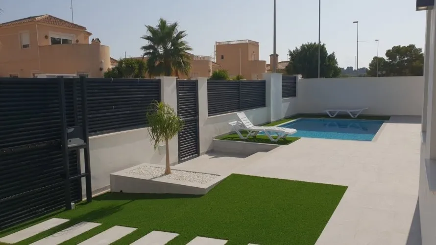 Villa de 3 dormitorios en Pinar De Campoverde, España No. 744 № 6