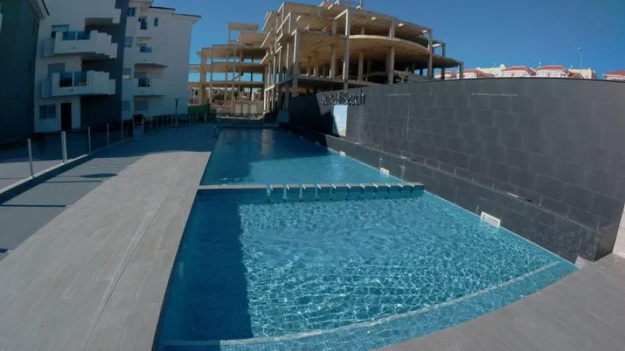 Apartamento de 2 dormitorios en Campoamor, España No. 663 № 13