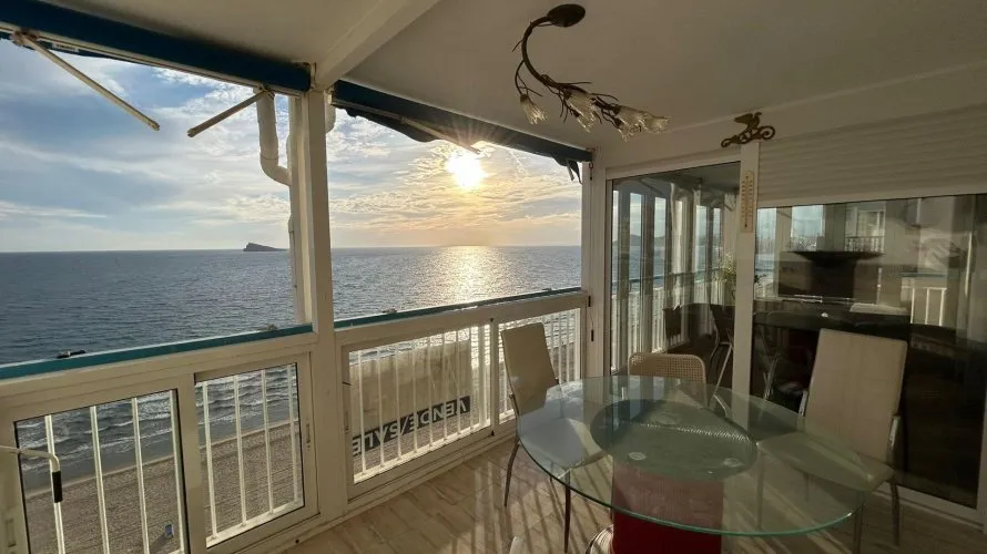 Apartamento de 2 dormitorios en Benidorm, España No. 1032 № 3