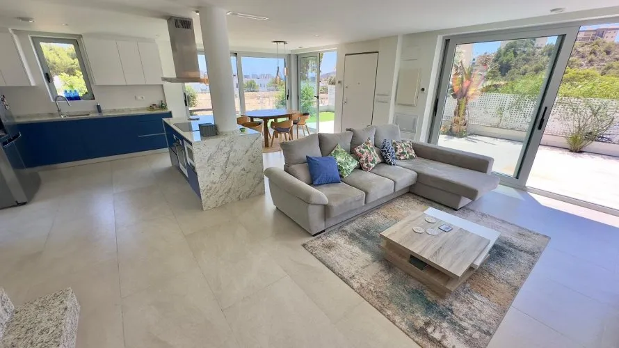 Villa de 3 dormitorios en Finestrat, España No. 968 № 14