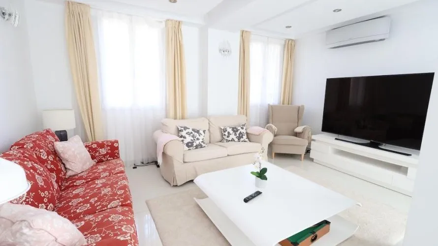 Apartamento de 4 dormitorios en Cabo Roig, España No. 1177 № 6