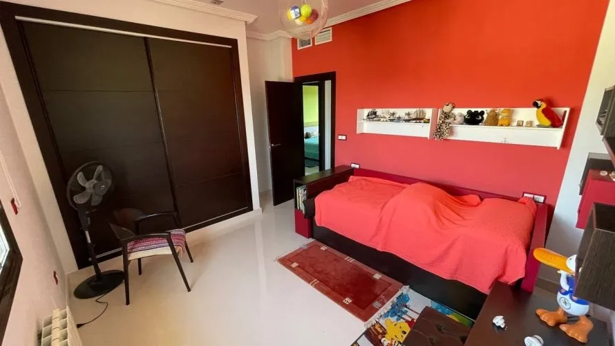 Apartamento de 4 dormitorios en Ciudad Quesada, España No. 653 № 1