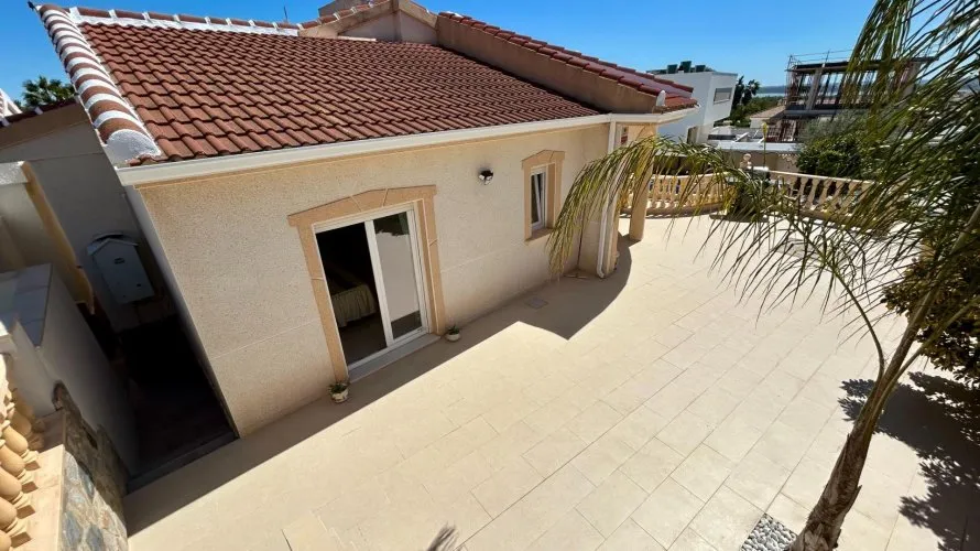 Villa de 5 dormitorios en Rojales, España No. 1302 № 11