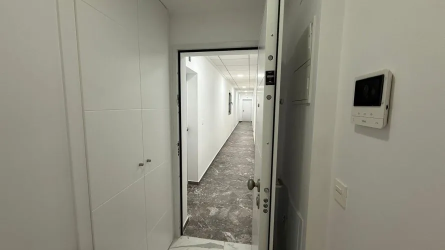 Apartamento de 2 dormitorios en Torrevieja, España No. 615 № 18