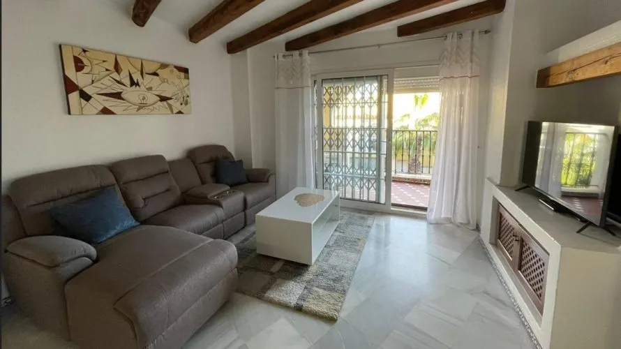 Apartamento de 2 dormitorios en Torrevieja, España No. 1246