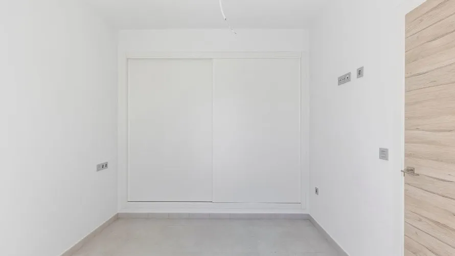 Villa de 3 dormitorios en La Florida, España No. 1336 № 3