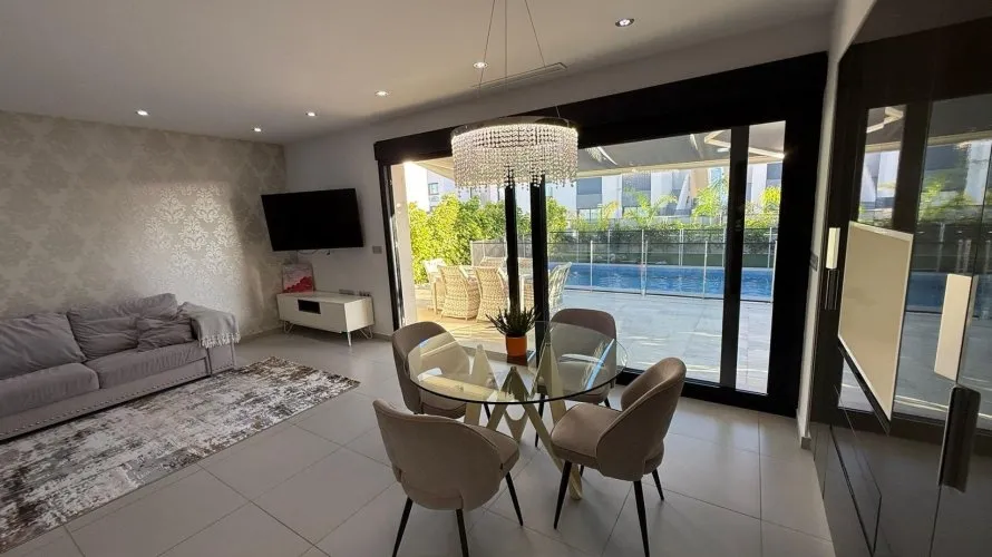 Villa de 3 dormitorios en Ciudad Quesada, España No. 1190 № 3